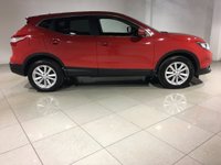 USED NISSAN QASHQAI Panoramic Roof/SatNav/1 Owner