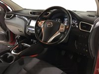 USED NISSAN QASHQAI Panoramic Roof/SatNav/1 Owner