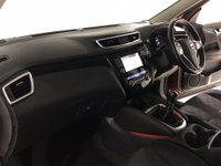 USED NISSAN QASHQAI Panoramic Roof/SatNav/1 Owner