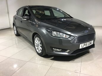 2015 FORD FOCUS}