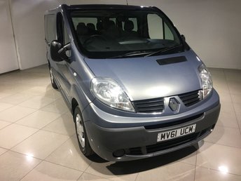 2011 RENAULT TRAFIC}