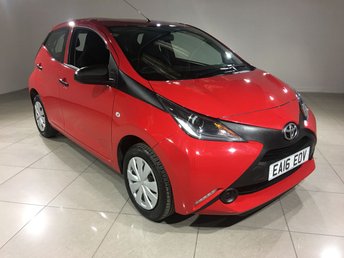 2016 TOYOTA AYGO}