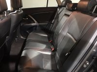 USED TOYOTA AVENSIS 