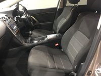 USED TOYOTA AVENSIS 