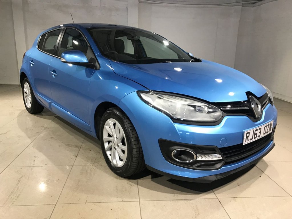 View our RENAULT MEGANE