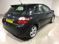 USED TOYOTA AURIS 