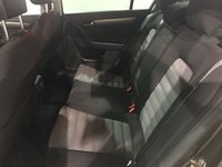 USED VOLKSWAGEN PASSAT 