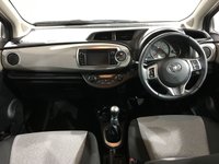 USED TOYOTA YARIS 
