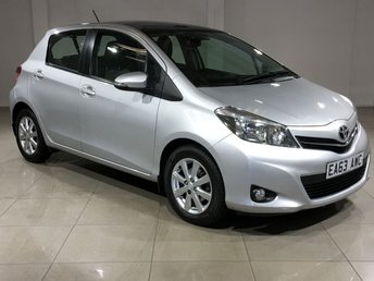 2013 TOYOTA YARIS}