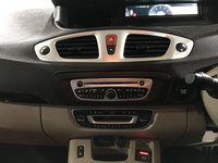 USED RENAULT SCENIC 