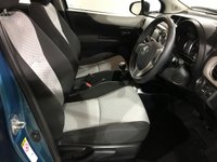 USED TOYOTA YARIS 