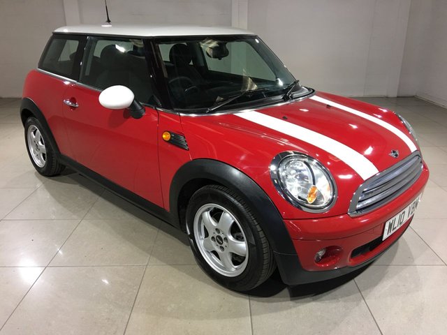 View our MINI Hatch Cooper 1.6 Cooper Hatchback 3dr Petrol Steptronic Euro 5 (122 ps)