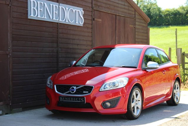 2010 10 Volvo C30 2.0 D R-DESIGN 3d 136 BHP