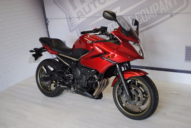 2010 10 Yamaha XJ 6 S Diversion 599cc 