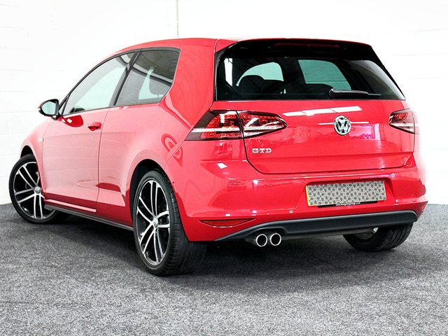 View our VOLKSWAGEN GOLF