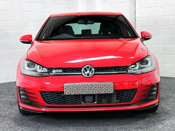 View our VOLKSWAGEN GOLF