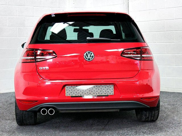 View our VOLKSWAGEN GOLF