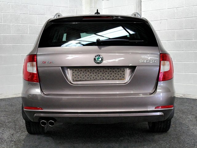 View our SKODA SUPERB