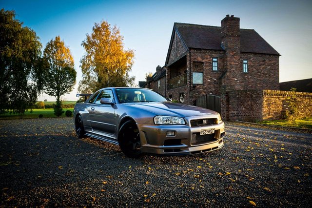 1999 V Nissan Skyline R34 GTR UK SPEC