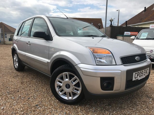 2009 09 Ford Fusion 1.6 ZETEC CLIMATE 5d 89 BHP