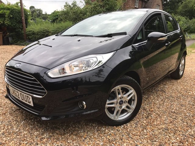 2013 52 Ford Fiesta 1.6 ZETEC 5d AUTO 104 BHP