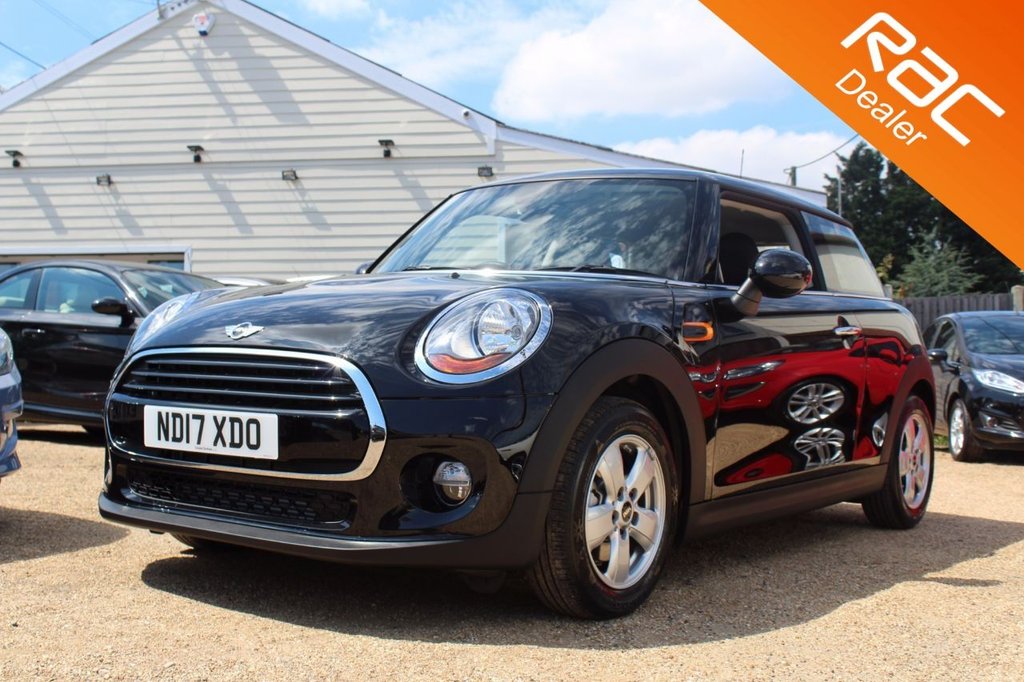 View our MINI COOPER