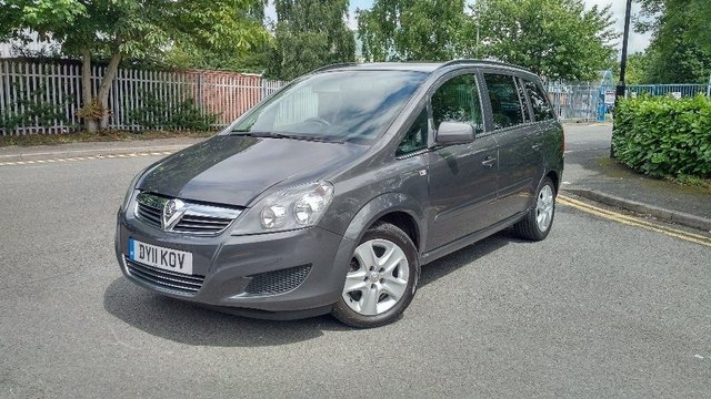 2011 11 Vauxhall Zafira 1.8 EXCLUSIV 5d 138 BHP