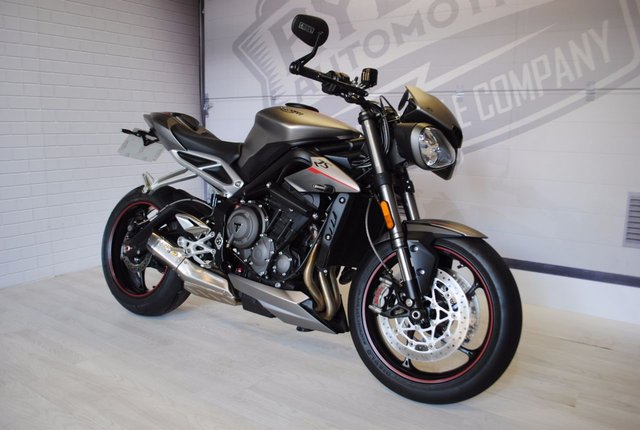2017 17 Triumph Street Triple RS 765cc
