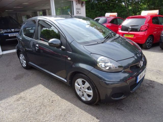 2011 11 Toyota Aygo 1.0 VVT-I GO MM 5d AUTO 67 BHP