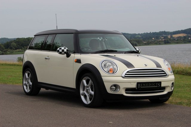 2009 09 MINI Clubman 1.6 COOPER 5d 118 BHP