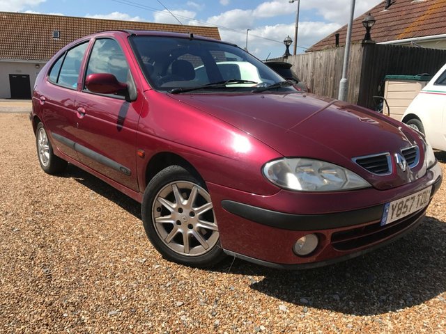 2001 Renault Megane 1.4 PRIVILEGE PLUS 16V 5d 94 BHP