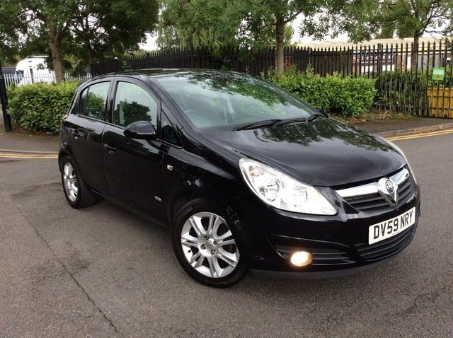 2009 59 Vauxhall Corsa 1.4 DESIGN 16V 5d 90 BHP