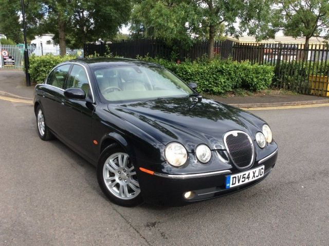 2004 54 Jaguar S-Type 2.7 V6 SE 4d AUTO 206 BHP