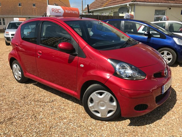 2011 11 Toyota Aygo 1.0 VVT-I ICE 5d 68 BHP