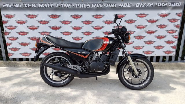 1981 Yamaha Rd250 LC Retro Roadster Classic 2 Stroke
