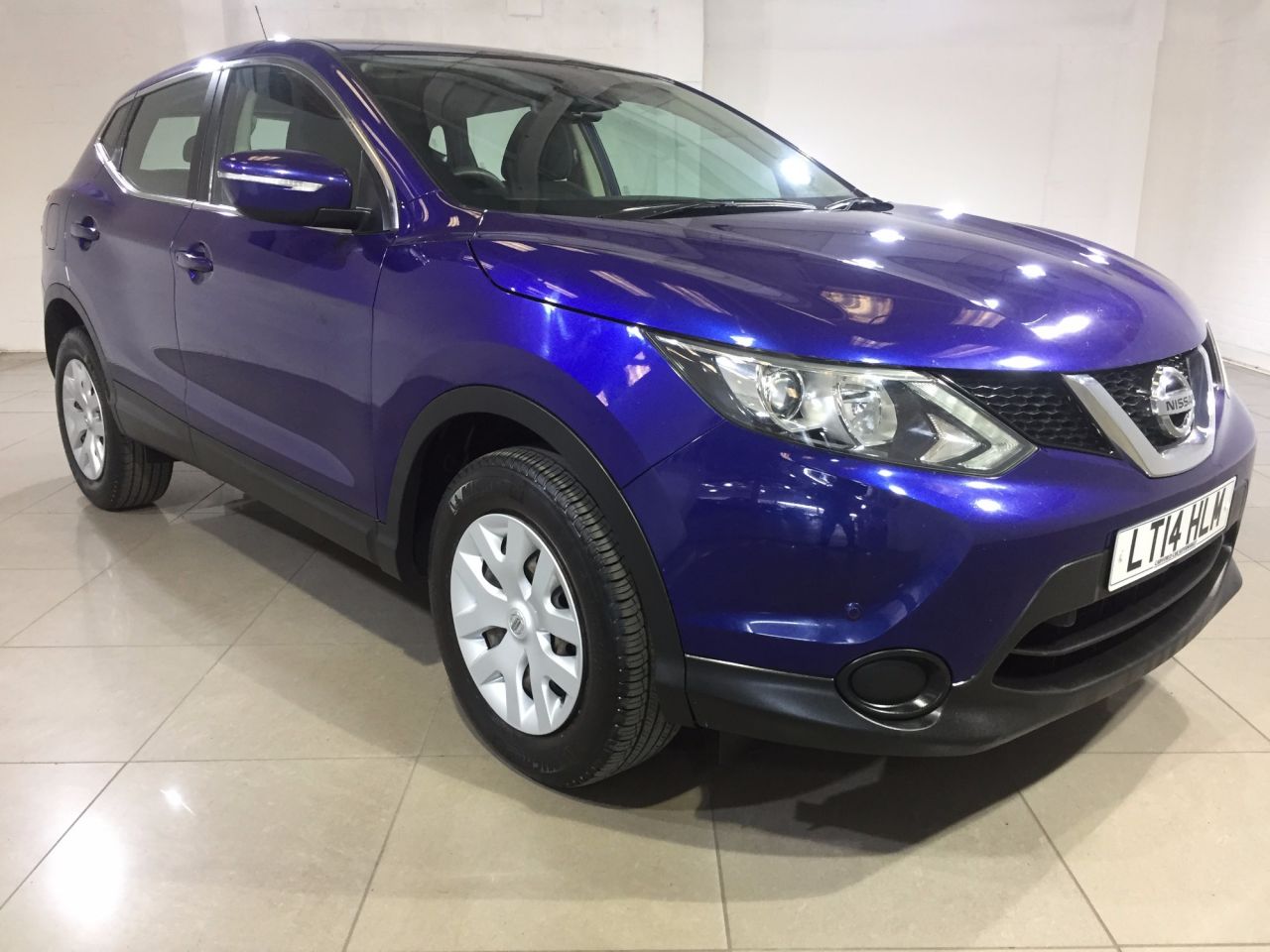 View our NISSAN QASHQAI