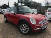 USED 2003 53 MINI HATCH COOPER 1.6 COOPER 3d 114 BHP 1.6 Mini Cooper in REd and White NEW CLUTCH