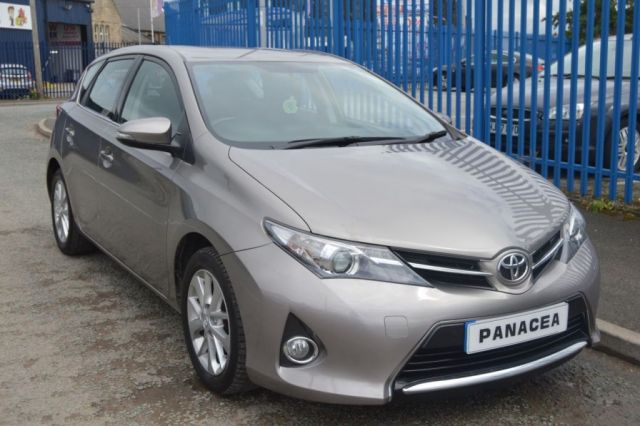 2014 14 Toyota Auris 1.6 ICON VALVEMATIC 5d 130 BHP