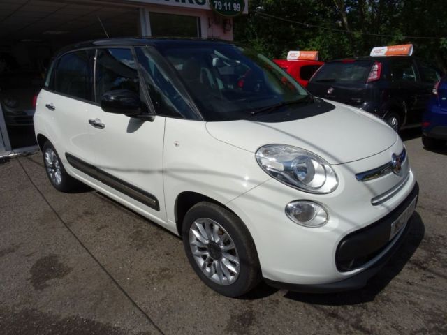 2013 13 Fiat 500l 1.4 LOUNGE 5d 95 BHP