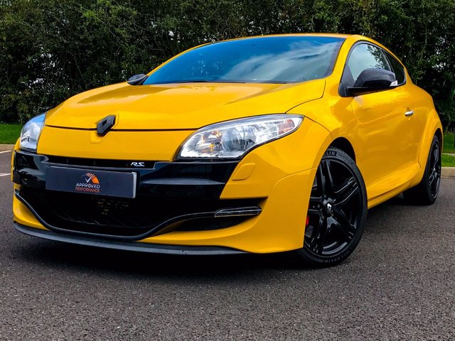 2010 10 Renault Megane RENAULTSPORT RS250 CUP 3d 306 BHP