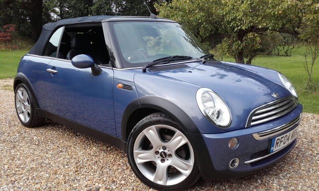 2004 04 MINI Convertible 1.6 COOPER 2d 114 BHP