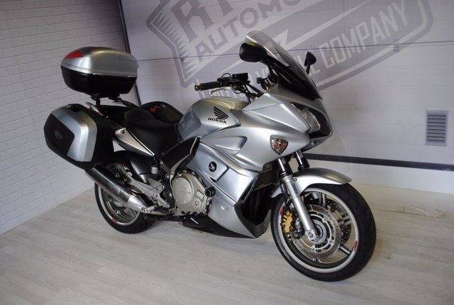 2006 06 Honda Cbf 1000 A-6 