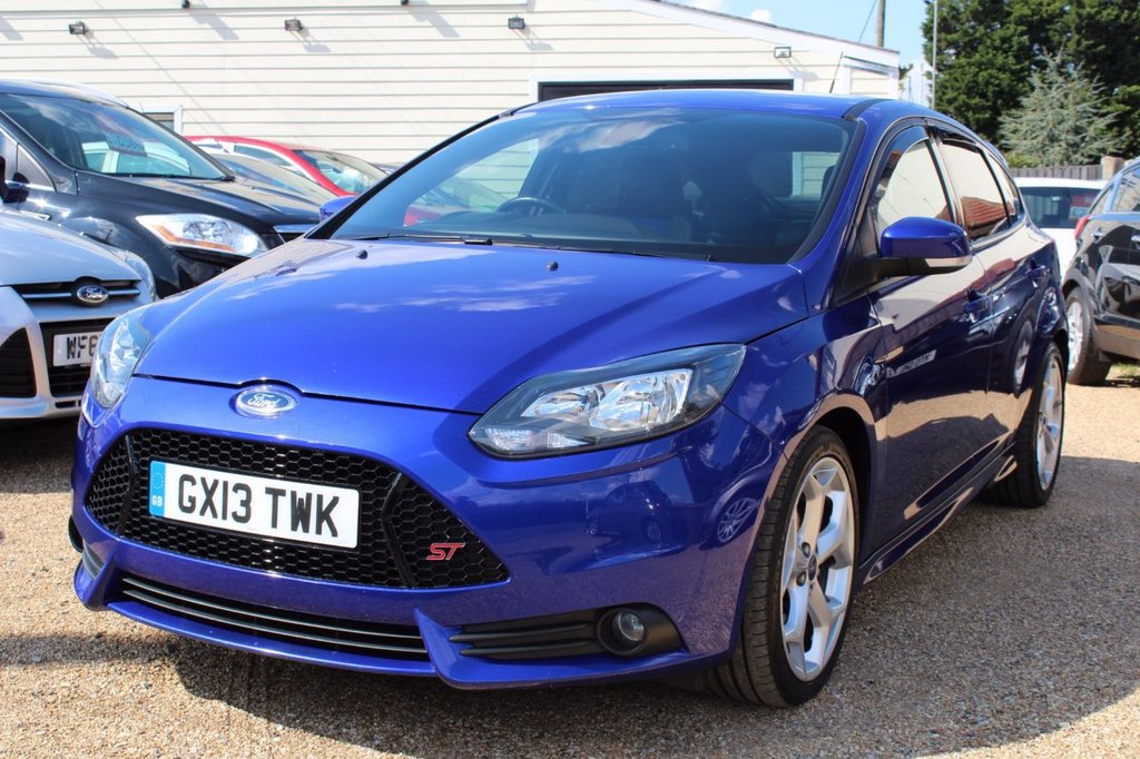 View our FORD FOCUS