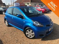 USED 2009 09 TOYOTA AYGO 1.0 BLUE VVT-I 5d 67 BHP Very economical - cheap to insure - &pound;20 Road tax - 5 Door hatchback