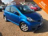 USED 2009 09 TOYOTA AYGO 1.0 BLUE VVT-I 5d 67 BHP Very economical - cheap to insure - &pound;20 Road tax - 5 Door hatchback