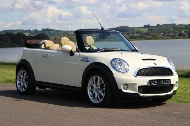 2009 09 MINI Convertible 1.6 COOPER S 2d 175 BHP