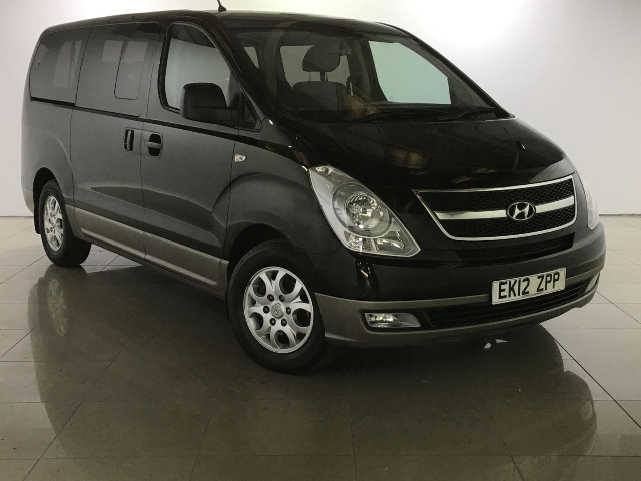 View our HYUNDAI I800