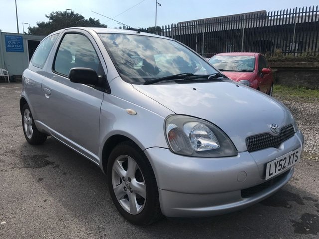 2003 52 Toyota Yaris 1.3 COLOUR COLLECTION VVT-I 3d 85 BHP