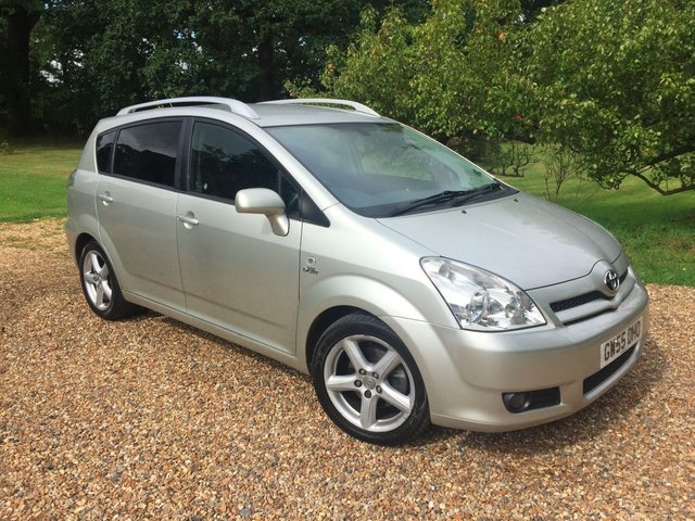 2005 55 Toyota Corolla 2.2 VERSO T180 D-4D 5d 175 BHP