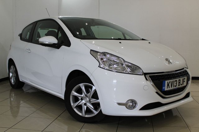 View our PEUGEOT 208